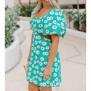 PERSONAL OPINION GREEN CUTOUT FLORAL DRESS